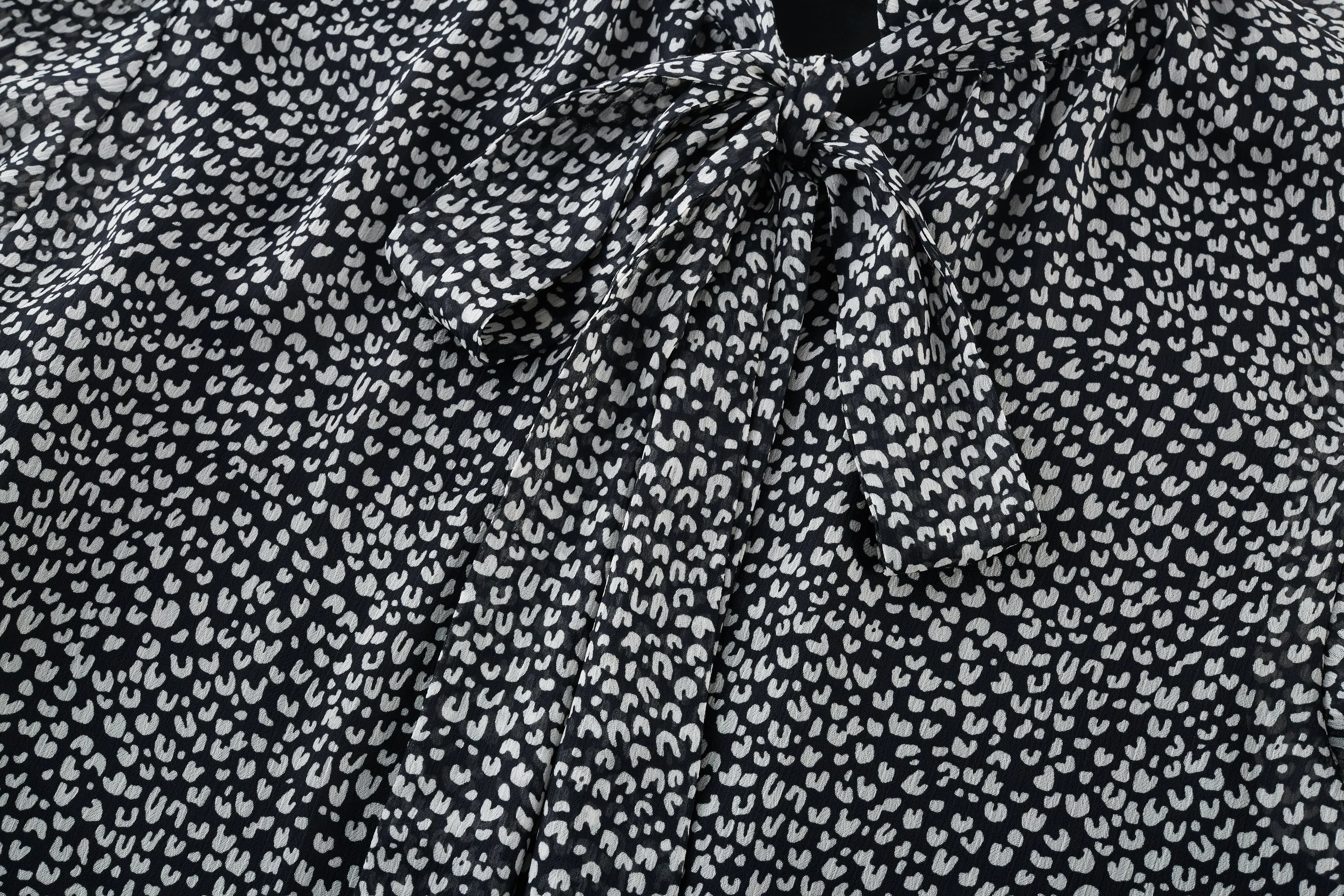 Bessie Soft Touch Chiffon Leopard Print Ruffled Stand Collar Blouse