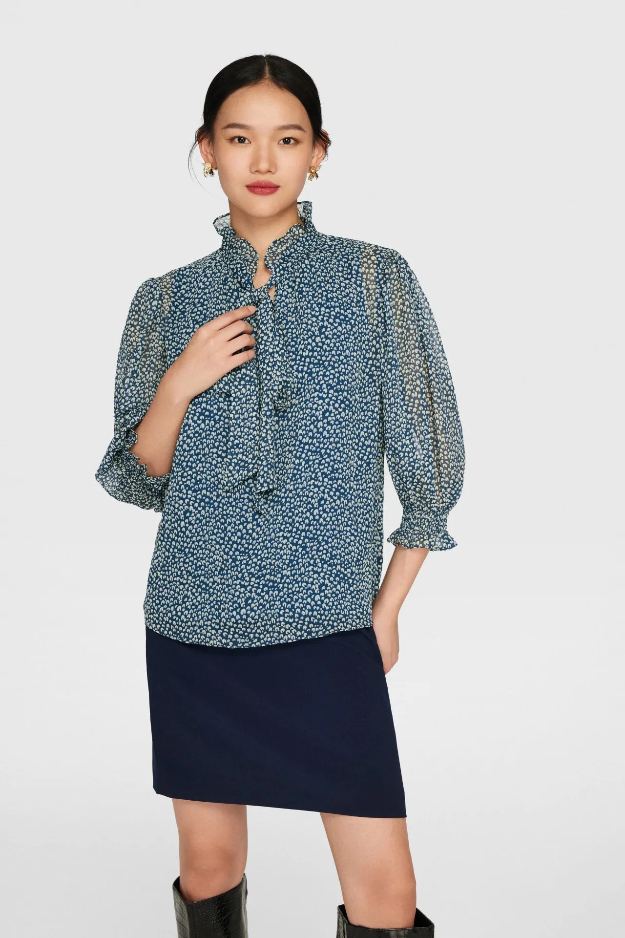 Bessie Soft Touch Chiffon Leopard Print Ruffled Stand Collar Blouse