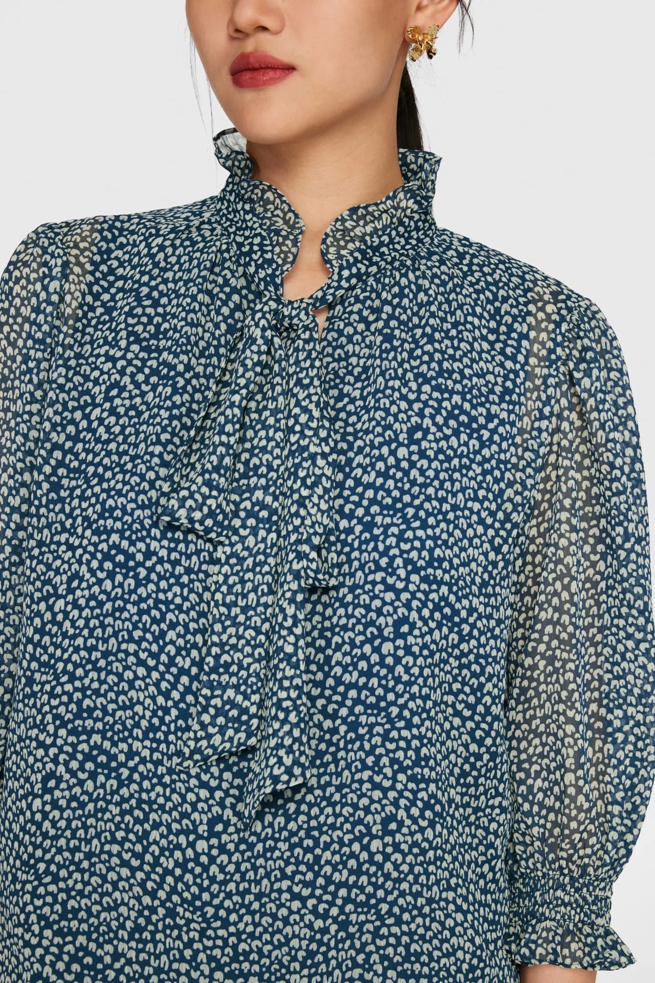 Bessie Soft Touch Chiffon Leopard Print Ruffled Stand Collar Blouse