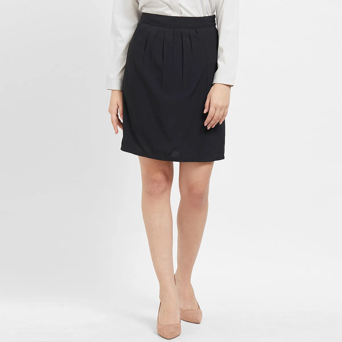 Black Front Pleat Short Skirt