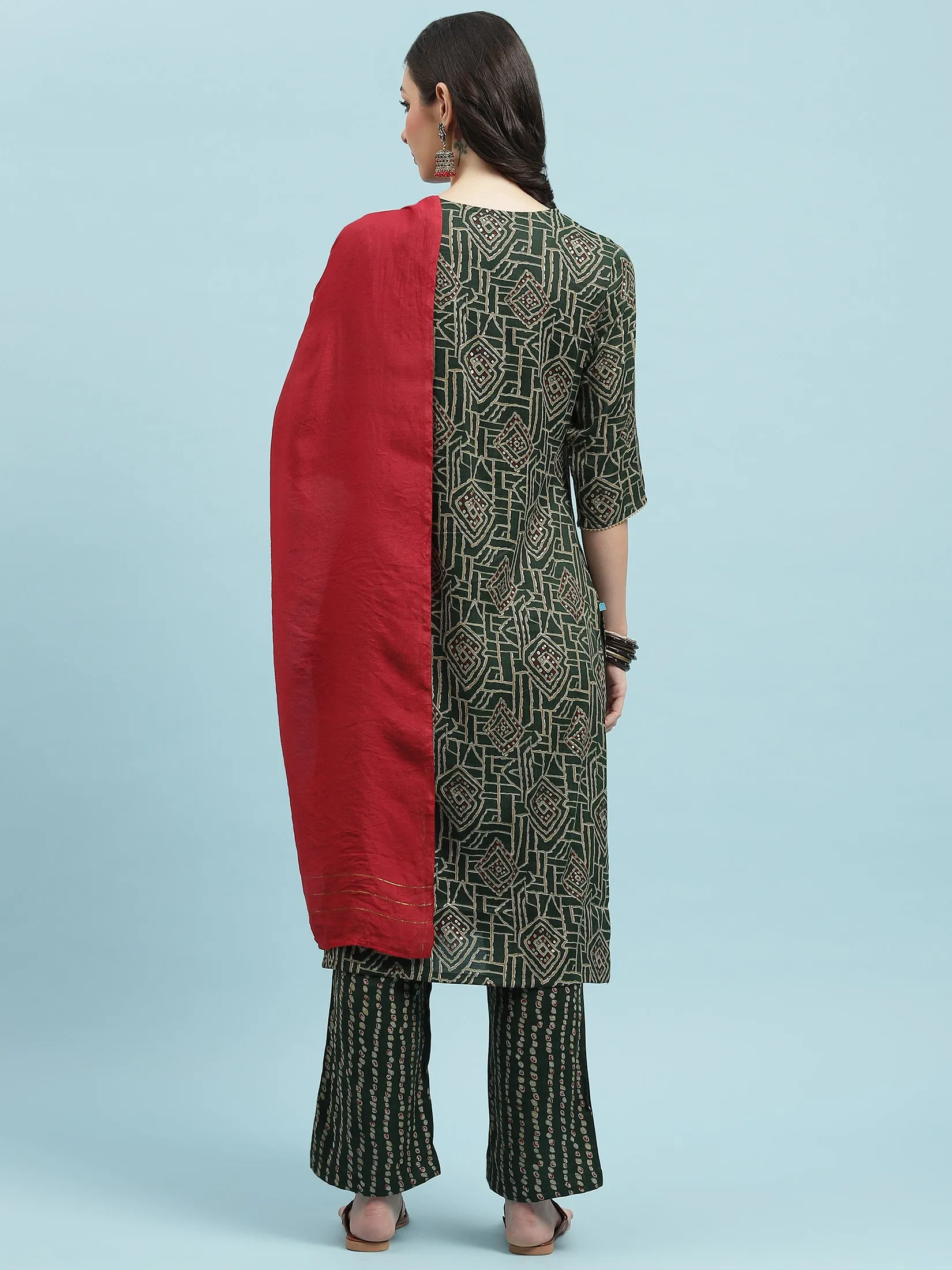 Indiessence Green Ornamental Printed Kurta Comfort Pant Dupatta
