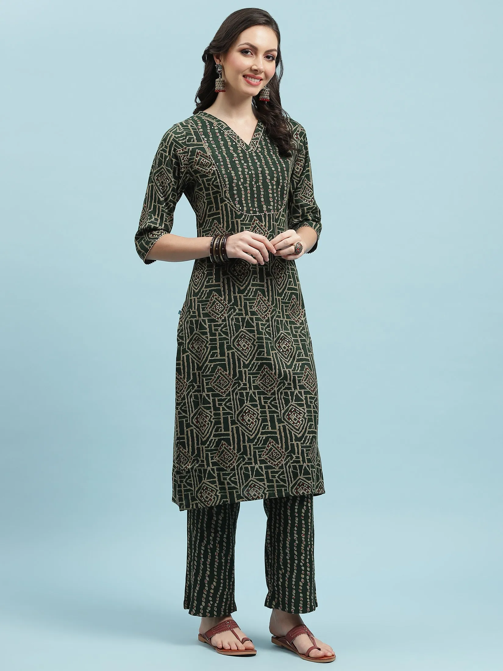 Indiessence Green Ornamental Printed Kurta Comfort Pant Dupatta