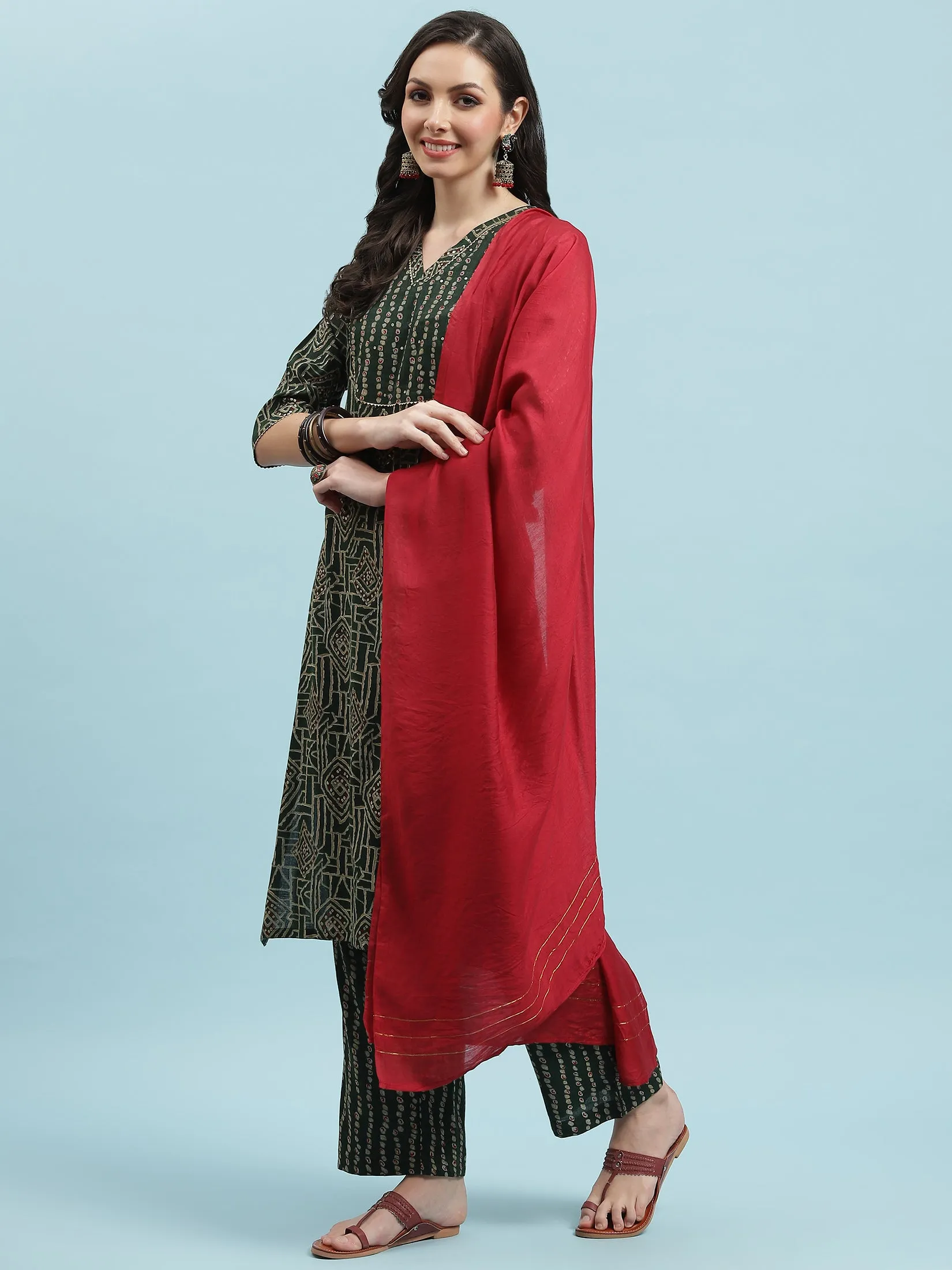 Indiessence Green Ornamental Printed Kurta Comfort Pant Dupatta