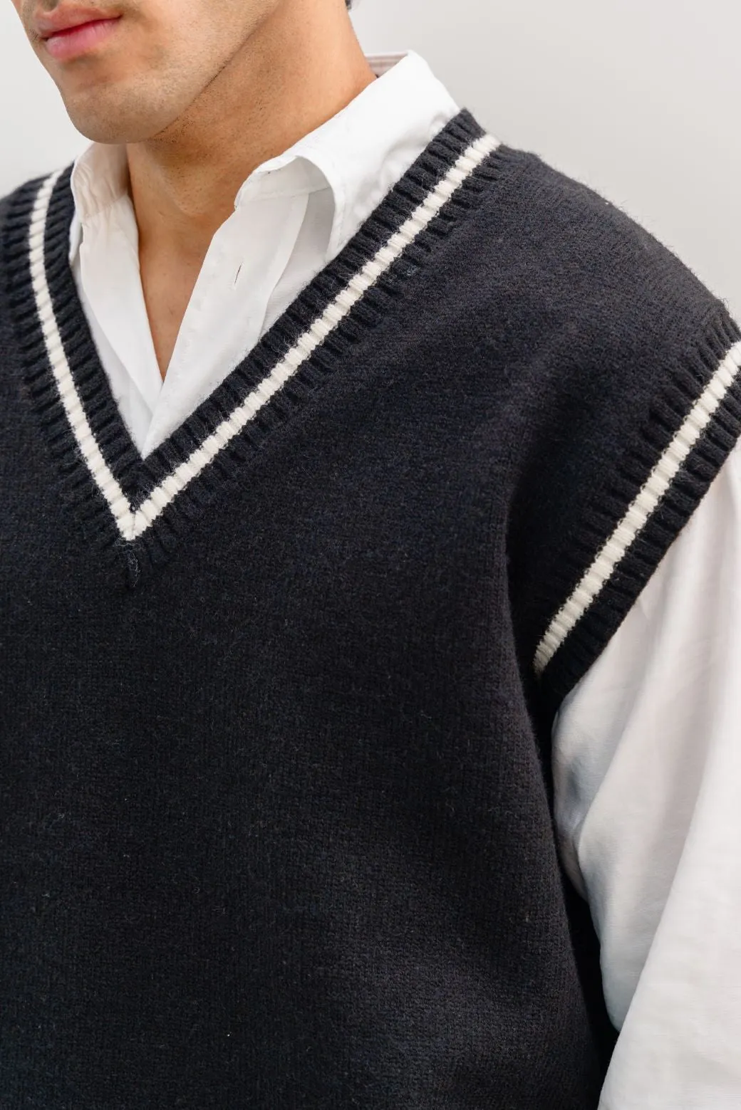 SWEATER VEST