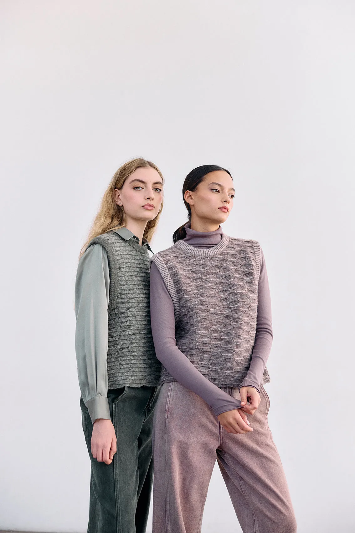 Textured Alpaca Knit Sweater Vest - Malva