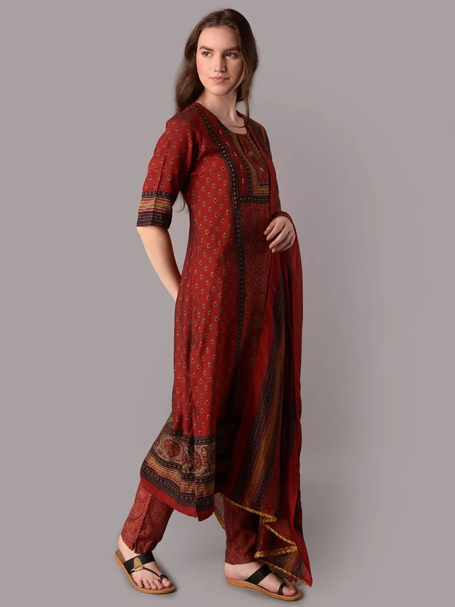 Women Maroon Ornamental Printed Kurta Trouser Dupatta